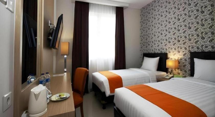 Ipb Convention Hotel Botani Square Богор Экстерьер фото